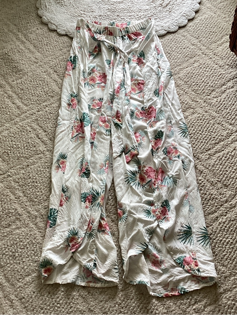 Salty Lemon wide leg flyaway pants Resort wear Tropical beachfront Island vacay